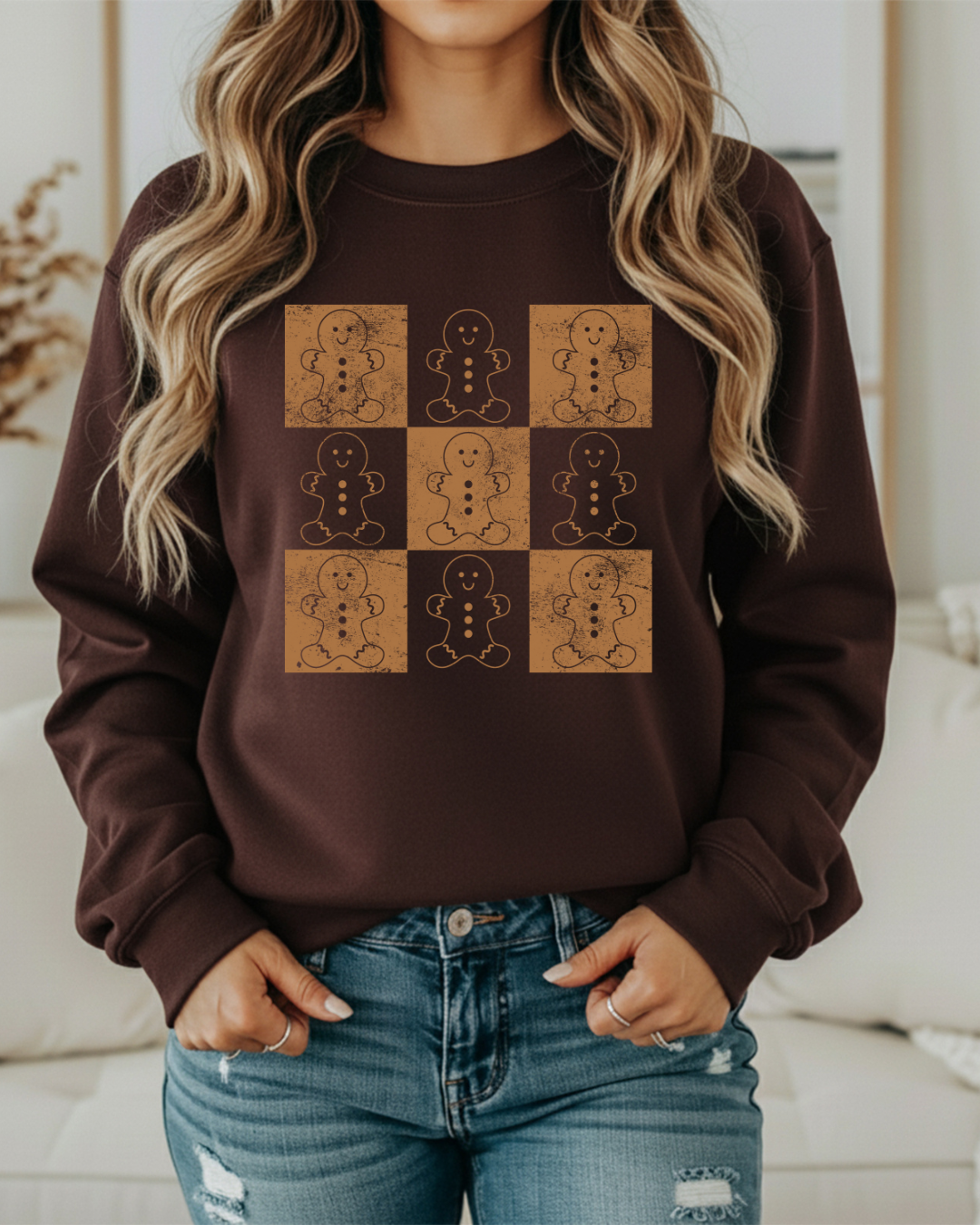 Gingerbread Checker Pattern Christmas Sweatshirt – Cute Holiday Gingerbread Man Pullover
