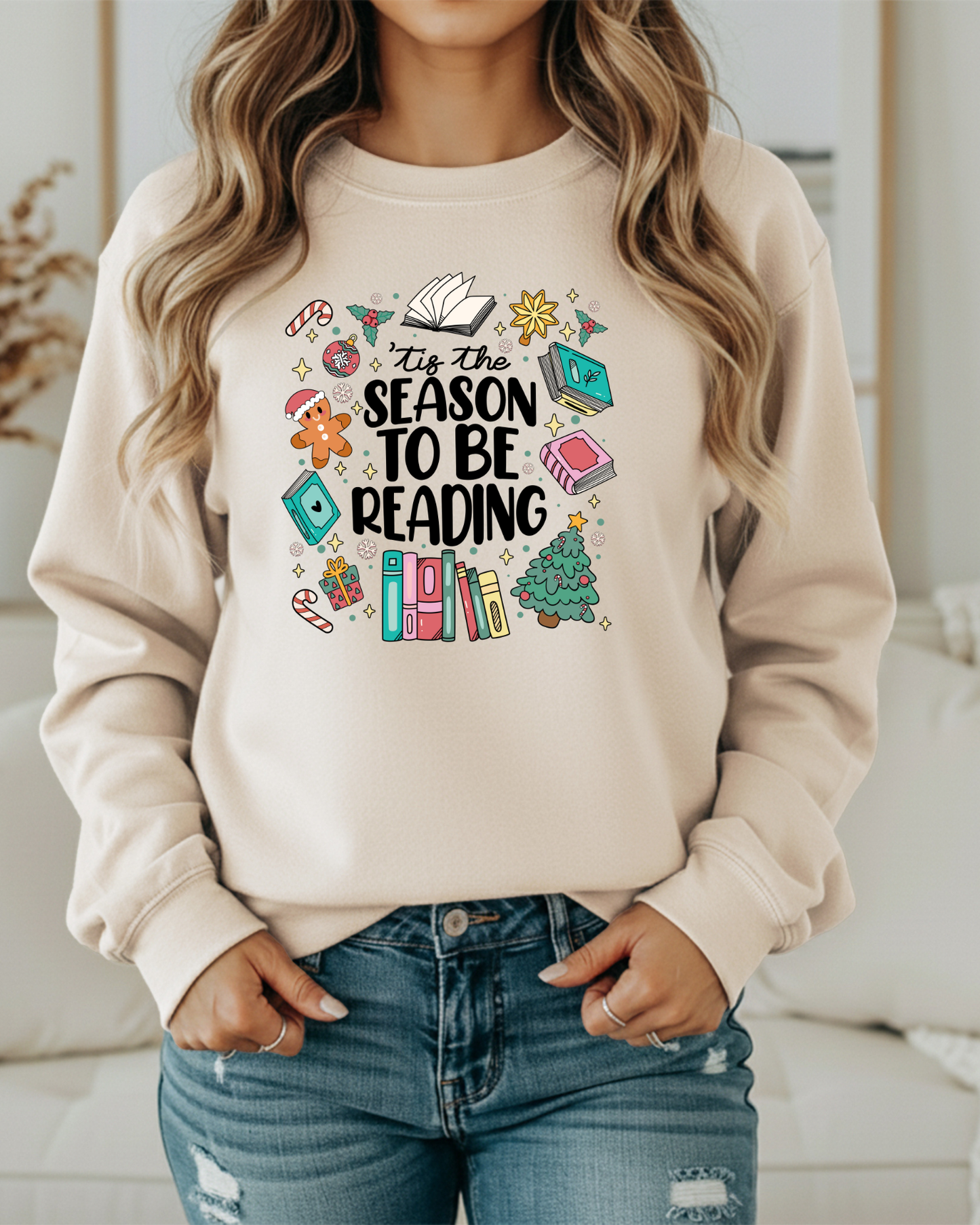 ’Tis the Season to Be Reading Sweatshirt – Book Lover Christmas Crewneck | Cozy Holiday Reading Pullover in 5 Colors