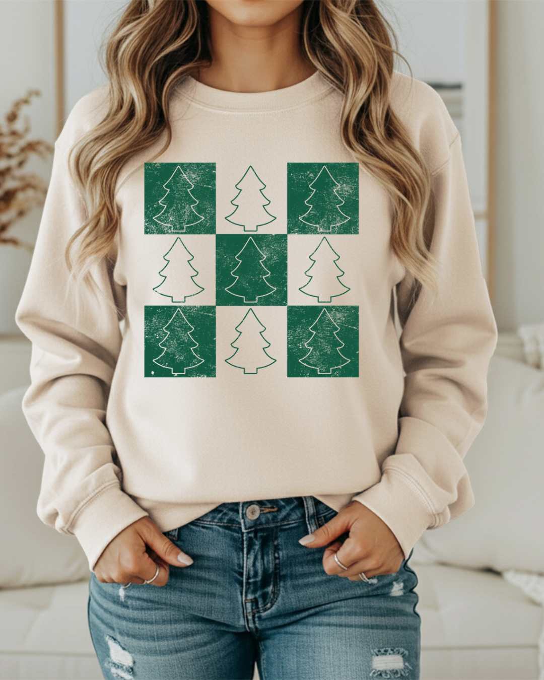 Christmas Tree Checker Pattern Sweatshirt – Festive Holiday Checkerboard Pullover