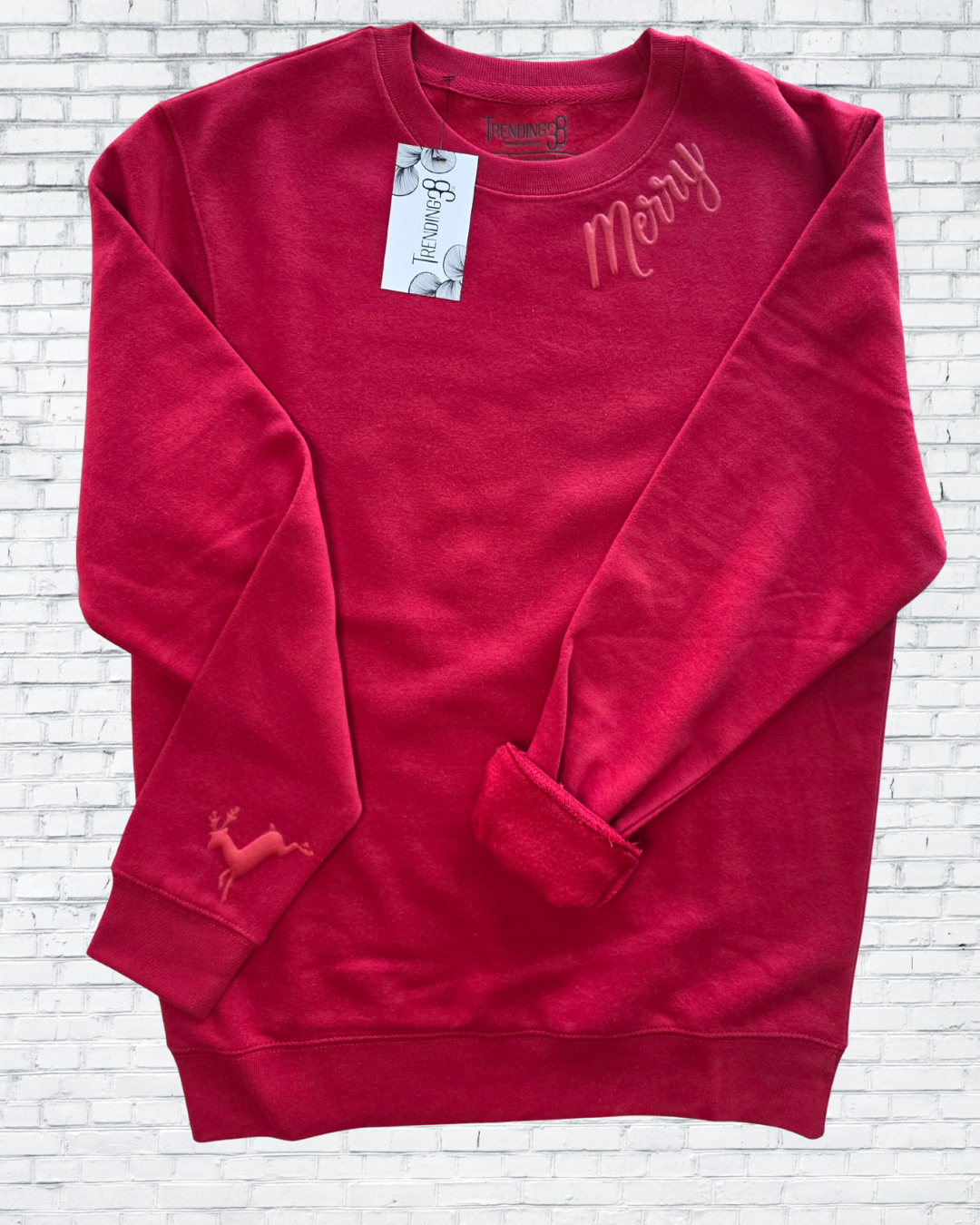 Merry Puff Print Reindeer Sleeve Christmas Sweatshirt – Oatmeal Heather, Red & Forest Green | Holiday Crewneck by Trending38