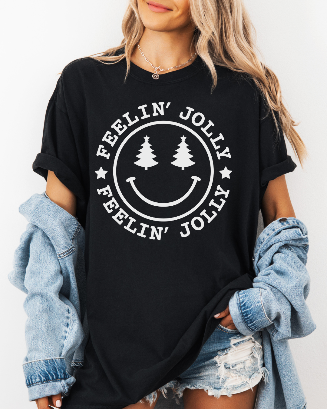 Feelin’ Jolly Smiley Face Christmas Tee – Retro Holiday Graphic Shirt | Comfort Colors
