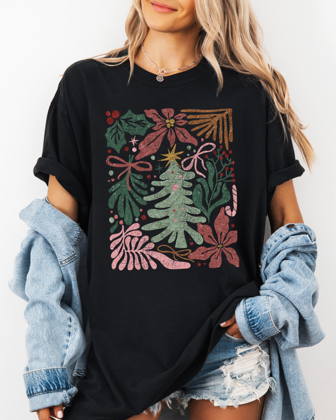 Boho Christmas Tree Graphic Tee – Modern Holiday Shirt | Comfort Colors