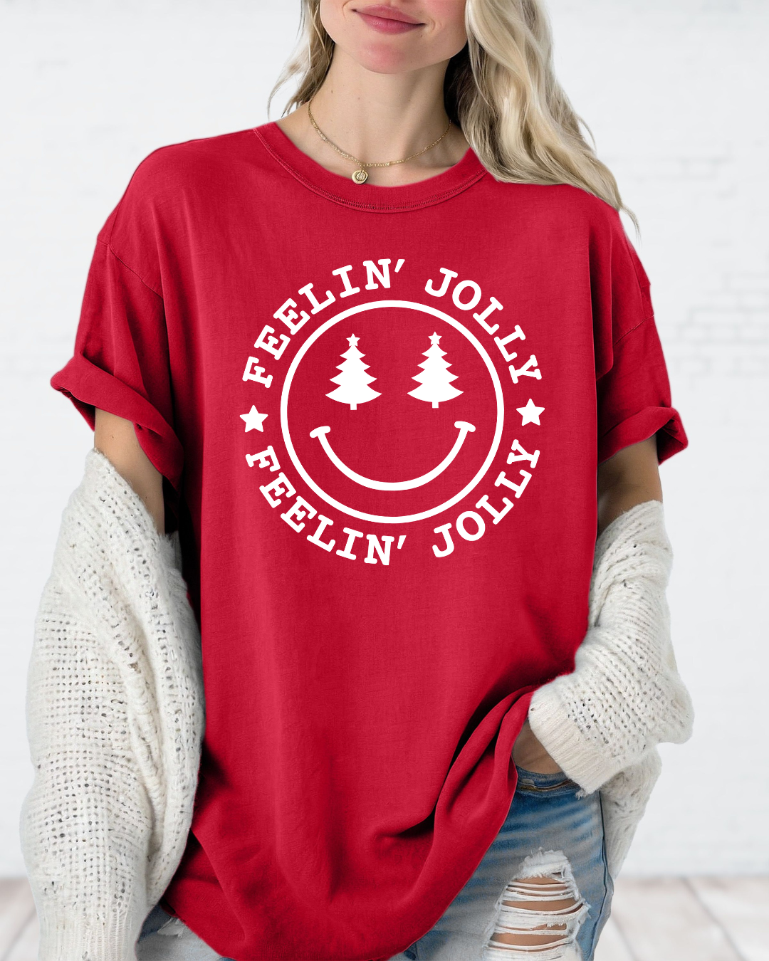 Feelin’ Jolly Smiley Face Christmas Tee – Retro Holiday Graphic Shirt | Comfort Colors